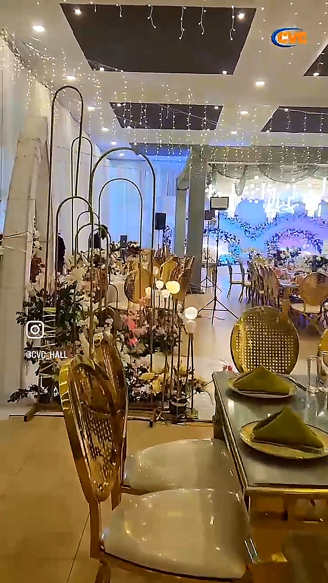 Decorated hall aisle