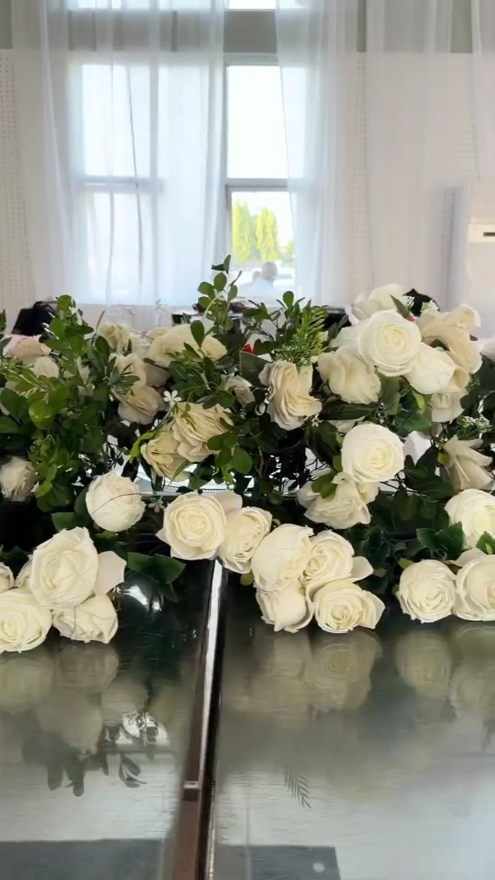 Meeting Room table flowers